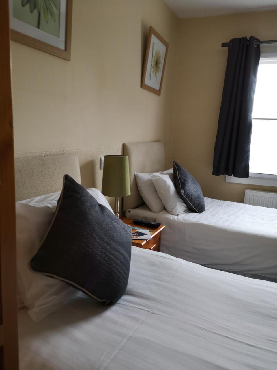 Hotel Baker Arms à Hertford Extérieur photo